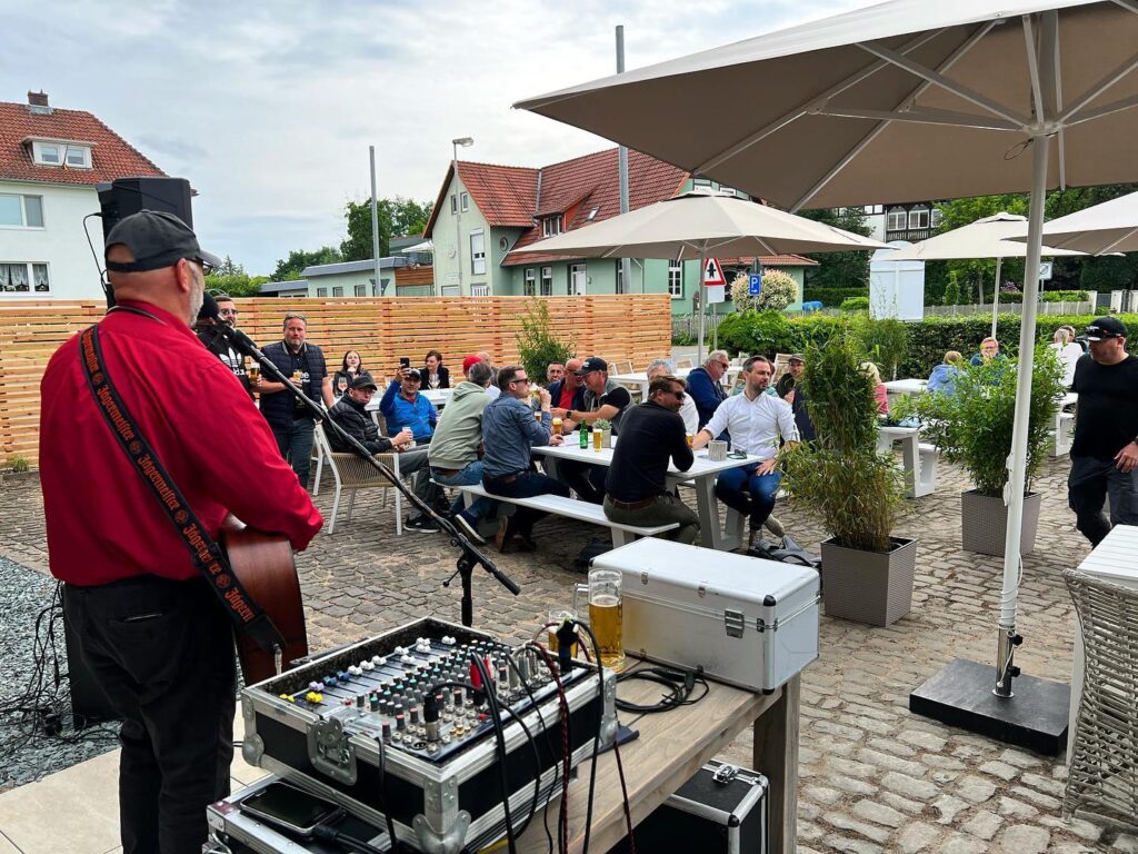 Kupfersaal Petershagen - Vatertag - Ray Pasnen